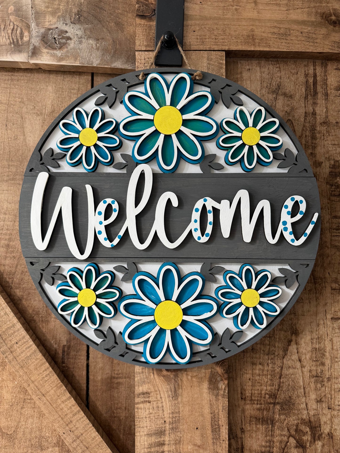 Spring Welcome Round Sign